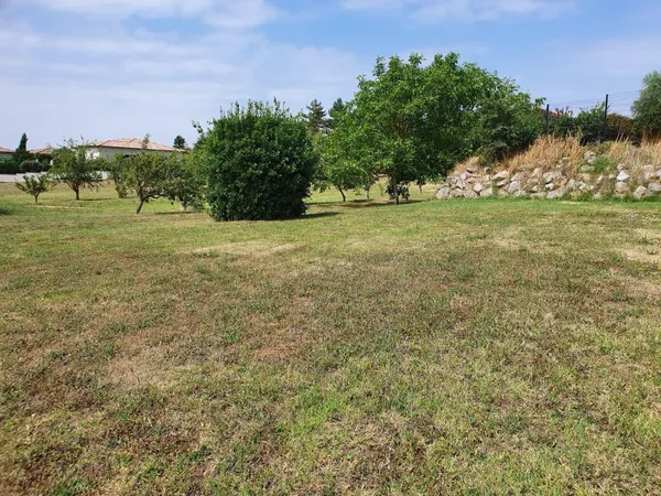 Terrain en individuel 890 m²