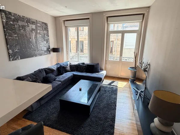 T2 traversant de 44 m² avec balcon - Meublé et équipé - Secteur Fauriel / Mines