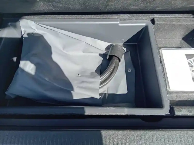 Citroën C5 Aircross hybride rechargeable 225 e-eat8 — photo 12