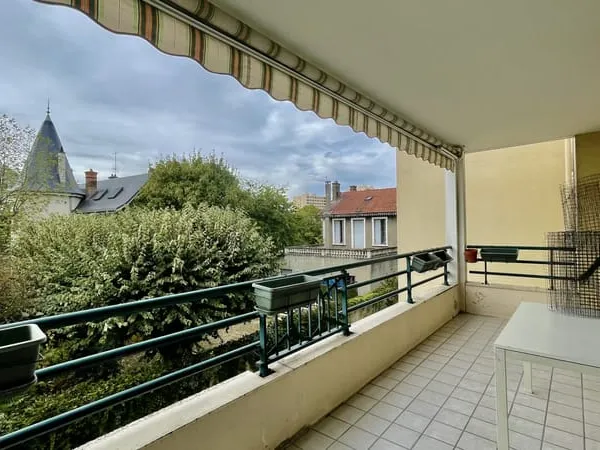 T3 72,5 m2 / Grande Terrasse / DPE C / Poss Garage