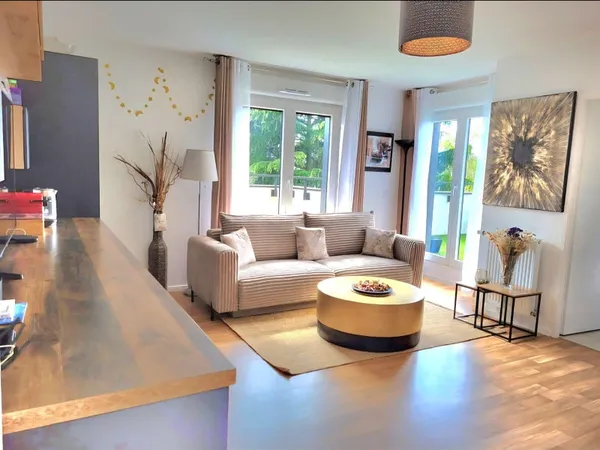 Chambre dans appartement 100 m2 + 64 m2  terrasse