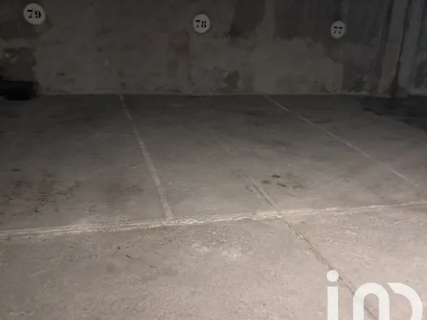 Vente Parking/garage/box 12 m²