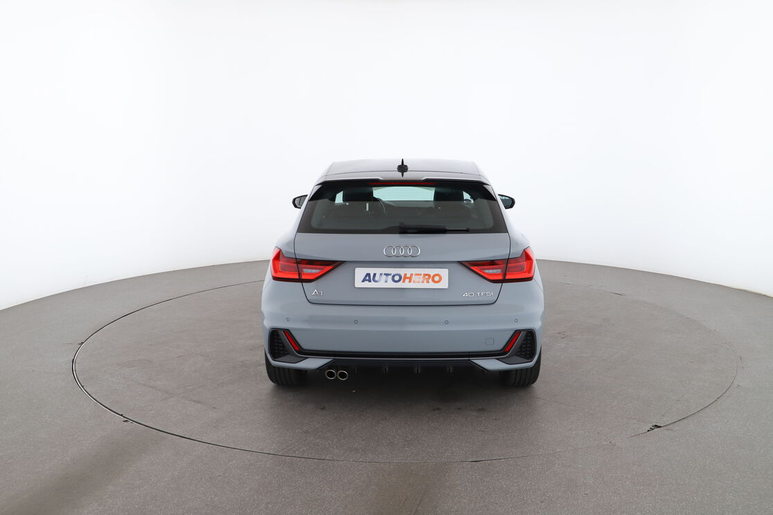 Audi A1 Sportback 40 TFSI S Line S Tronic 7 — photo 4
