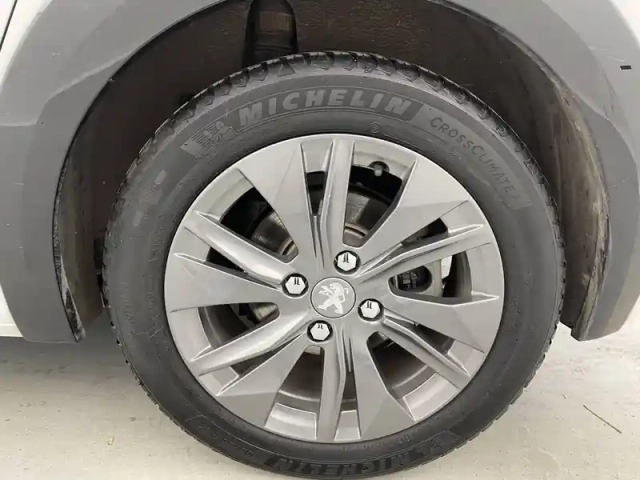 Peugeot 208 electrique 50 kwh 136ch — photo 48