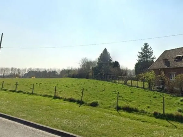Terrain 400 m²