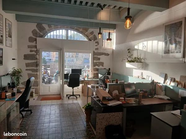 Coworking/ Bureaux partagés