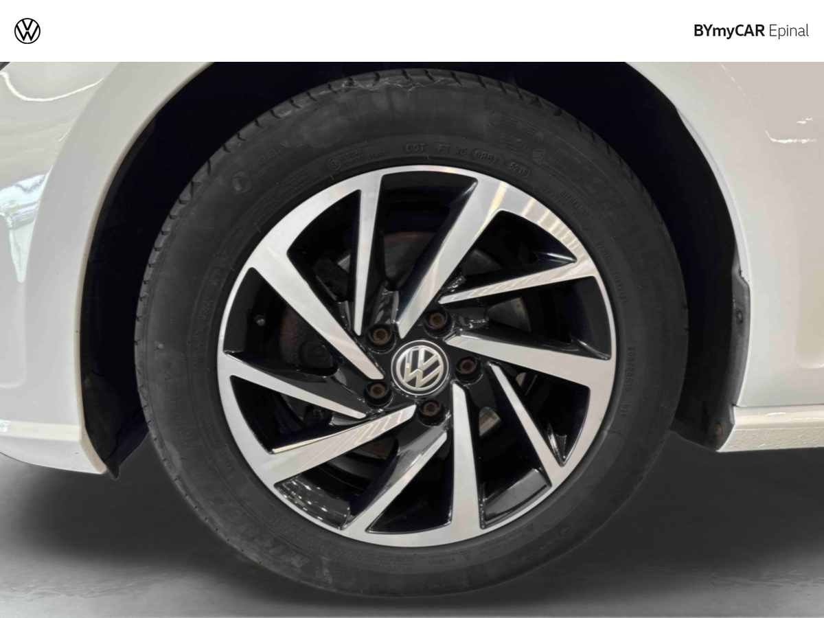 Volkswagen Golf 1.5 TSI 130 EVO BVM6 — photo 14