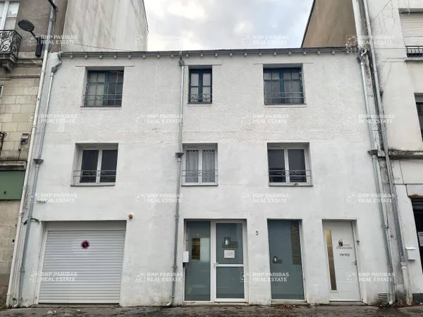 Bureaux 390 m²