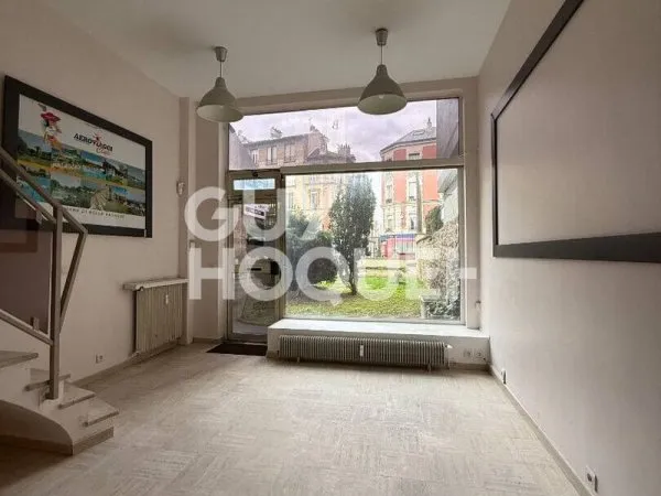 Local commercial 73 m²