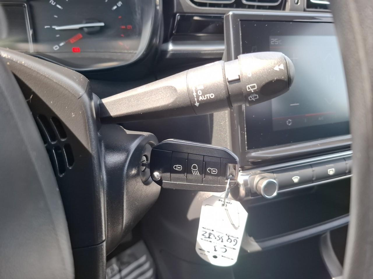 Citroën C3 1.2 puretech 83ch s&s shine — photo 17