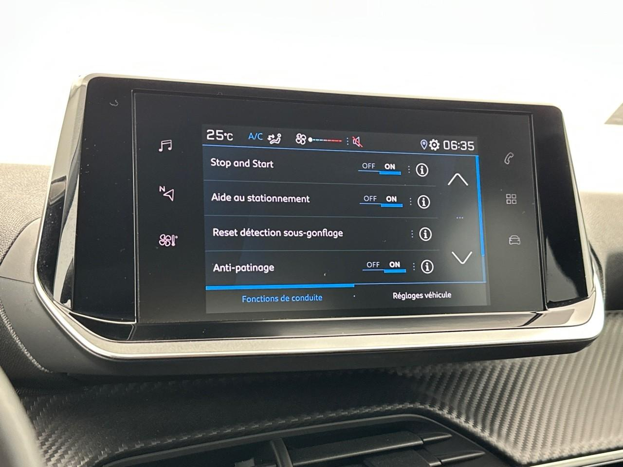 Peugeot 208 puretech 100 s&s bvm6 style — photo 25