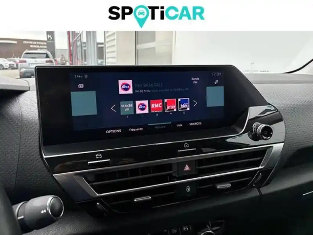 Citroën C4 e- 136 ch automatique — photo 28