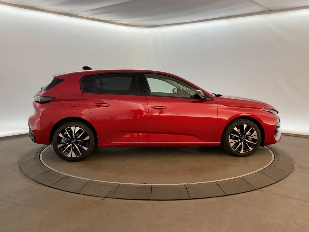 Peugeot 308 hybrid 145 e-dcs6 allure — photo 4