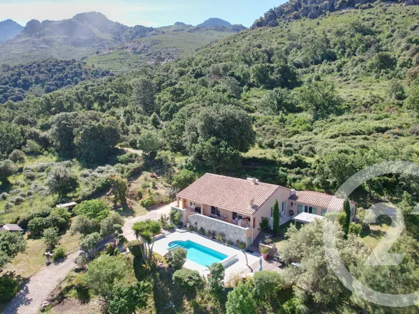 Maison 7 pièces 134 m²