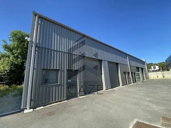 Local 400 m²
