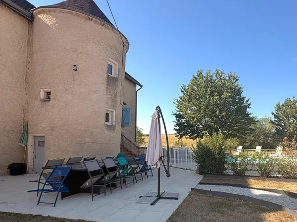 FONTAINE 71150 - ENSEMBLE IMMOBILIER DE CARACTERE - HABITATION RENTABILITÉ ET FORT POTENTIEL