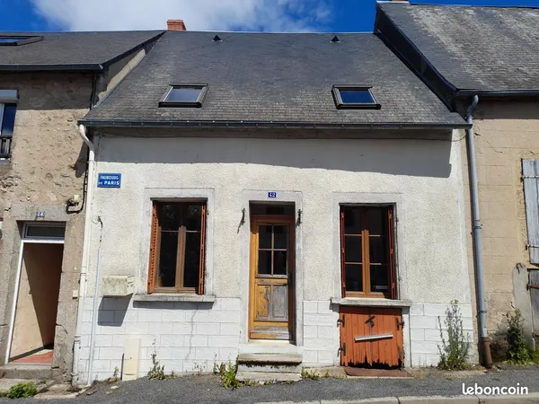 Maison de ville au coeur du Morvan avec 4 chambres 130 m2 avec terrain château chinon ville