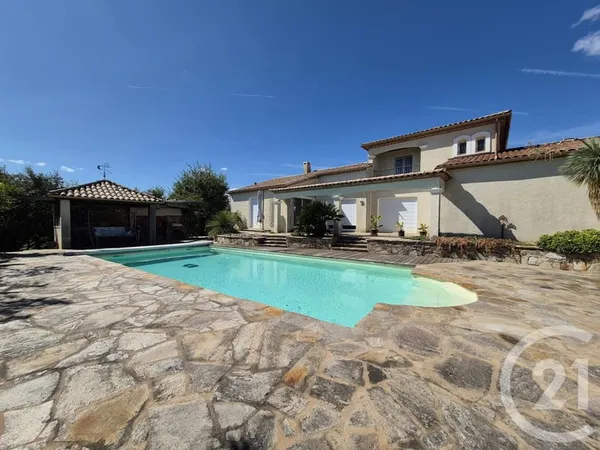 Maison 5 pièces 286 m²