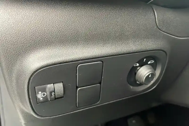 Citroën C3 puretech 83 s&amp;s bvm5 — photo 16