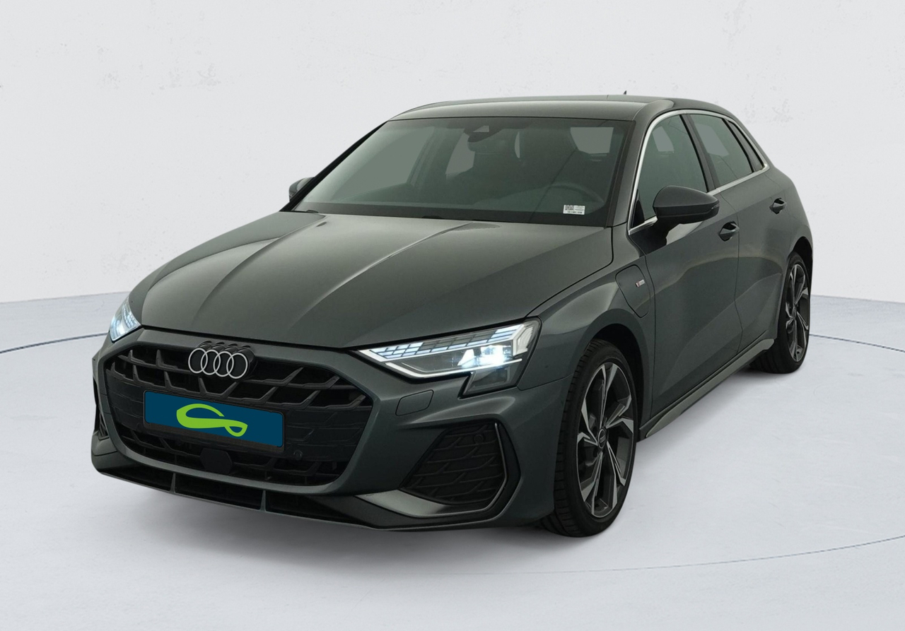 Audi A3 Sportback — photo 1