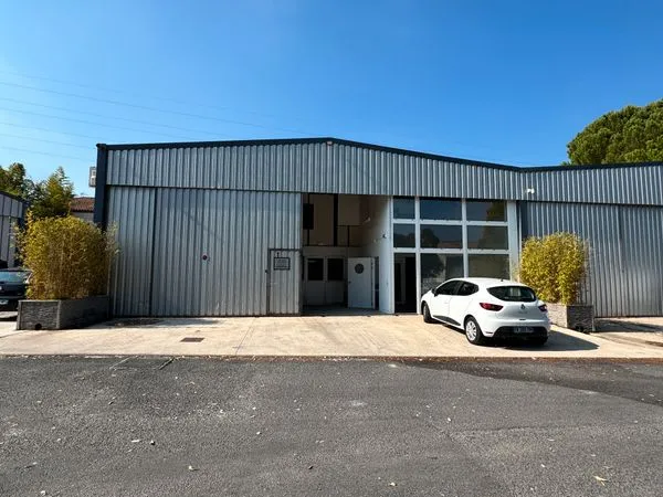 Local d'activité - bureaux - salle blanche