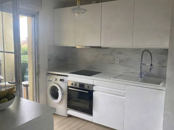 Location à l'année - T2 meublé 45 m² - Résidence Les Capucins
