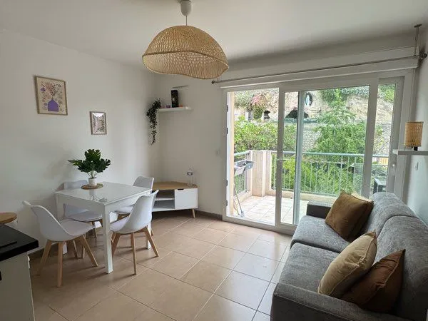 Location studio meublé