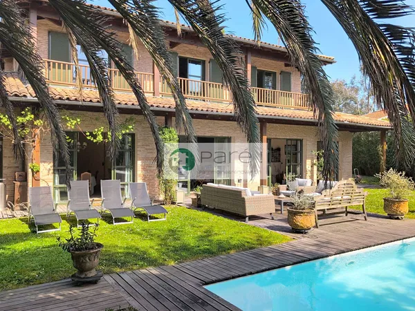 Villa 8 pièces