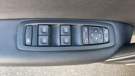 Renault Megane 1.2 TCe 130 - Bose Edition – 2017 – 102678 km – Essence – Boîte Manuelle — photo 22