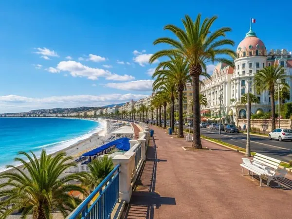 NICE - PROMENADE DES ANGLAIS - FONDS DE COMMERCE BAR / RESTAURATION