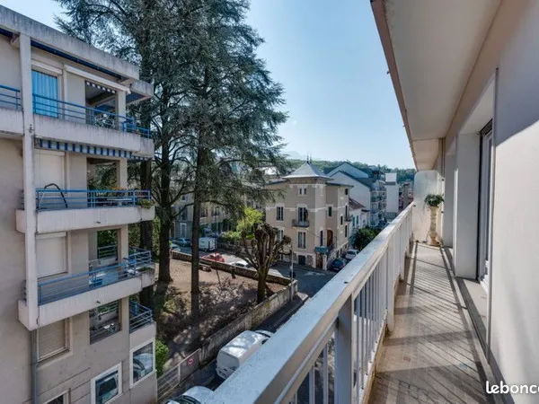 Appartement 4 pièces 102 m²