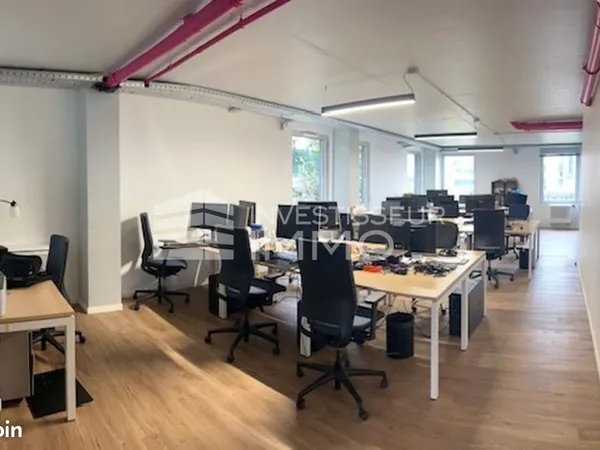 Bureaux 133 m²