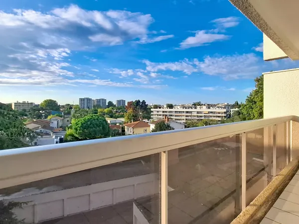 A proximité du centre de Caudéran - Appartement T3