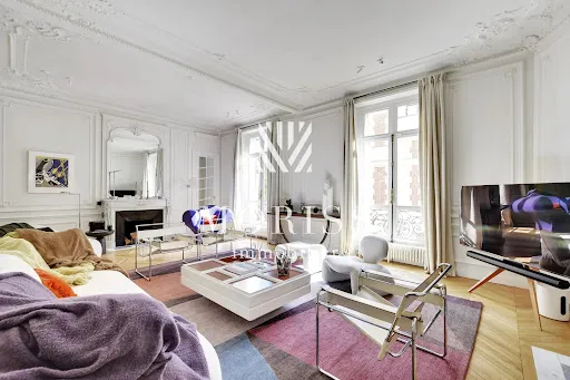 Appartement 4 pièces 213 m²