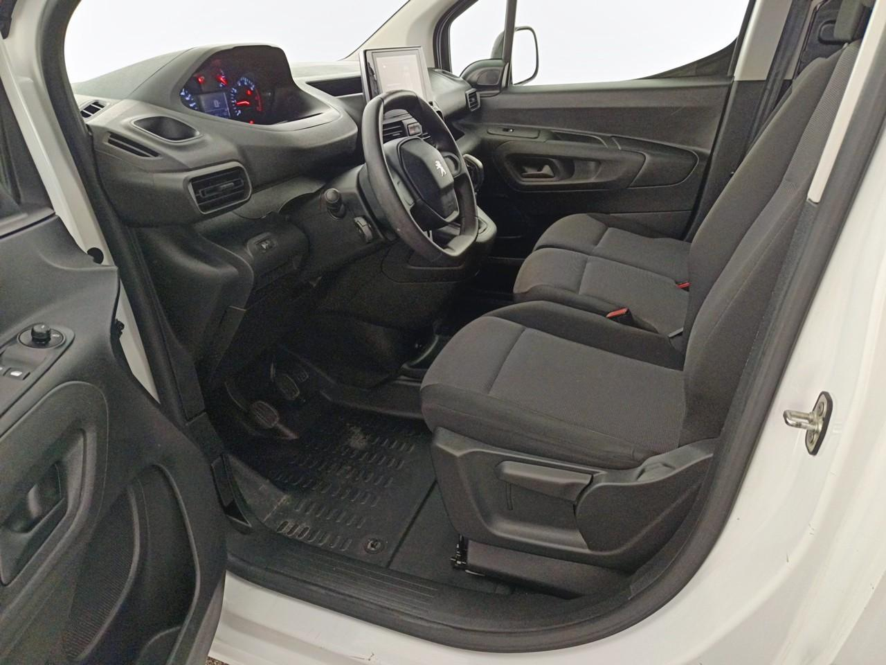Peugeot Partner fourgon standard 650 kg bluehdi 100 s&s bvm5 premi — photo 17