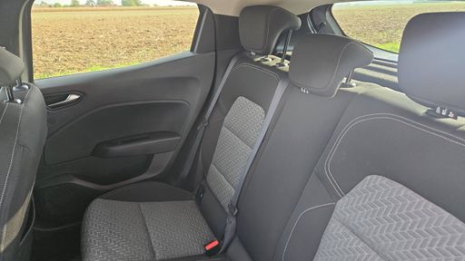 Renault Clio 1.5 Blue dCi 100 - Evolution – 2023 – 35168 km – Diesel – Boîte Manuelle — photo 35