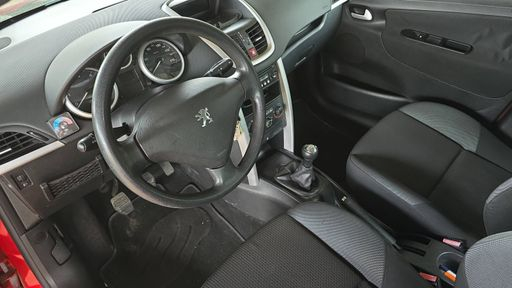 Peugeot 207 1.4 HDi 68 - Plus – 2013 – 118433 km – Diesel – Boîte Manuelle — photo 21