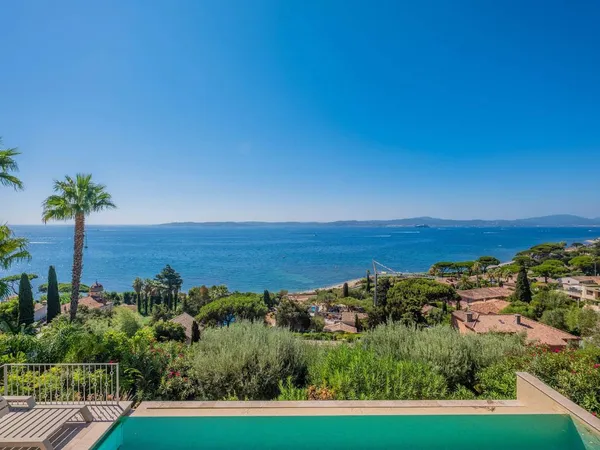 Villa 4 pièces 207 m²