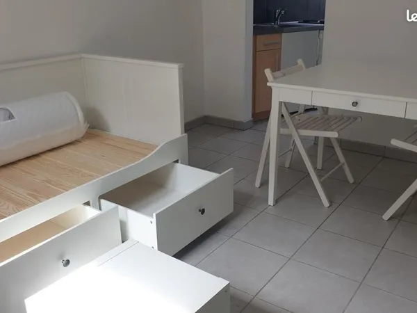 Studio 1 pièce 18 m²