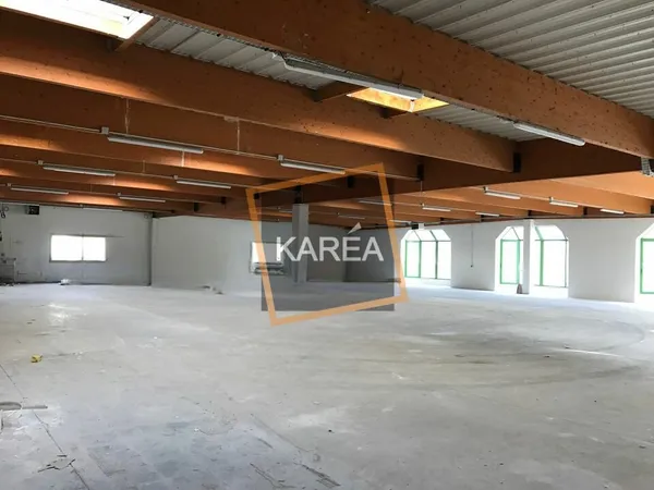 Local industriel 460 m²