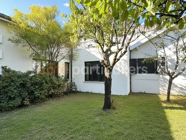 6 pièces Mérignac proche Saint-Augustin 270 m²