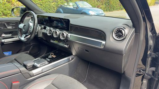 Mercedes Classe GLB 200 d 2.0 d 16V 8G-TRONIC 150 cv - AMG Line – 2021 – 93879 km – Diesel – Boîte Automatique — photo 20