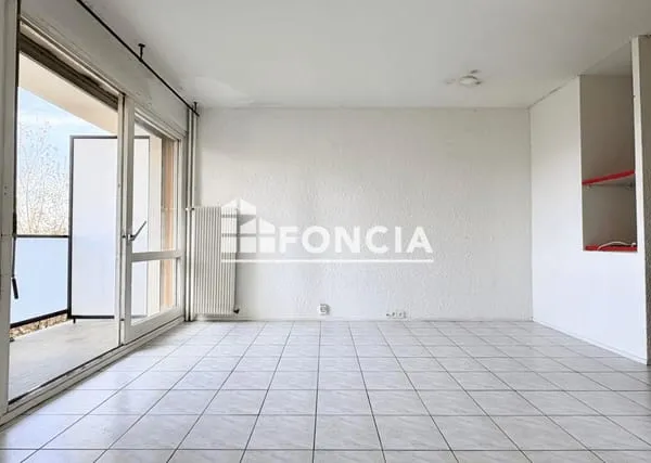 AIX EN PROVENCE 13100 - JOURDAN CUQUES : Appartement T1 de 30 m² avec balcon et vue dégagée sur la v