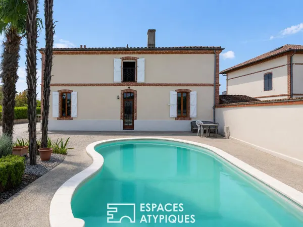 Demeure de caractère avec dépendances et piscine en centre-ville de Castelsarrasin