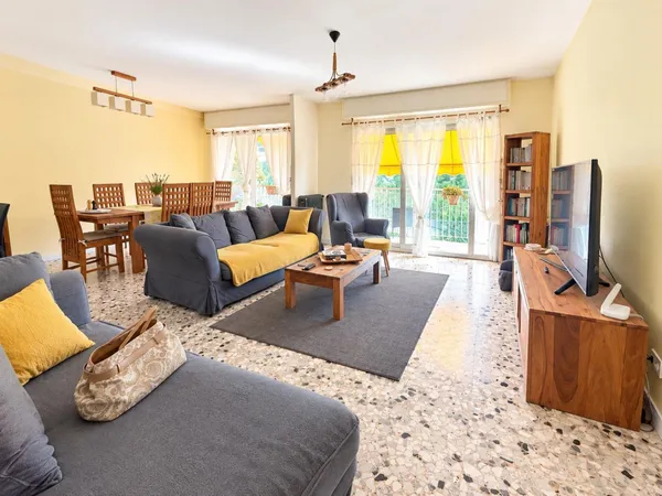 ? LE CANNET - MONTJOLY | BEL APPARTEMENT TRAVERSANT DE 84 m² - 298 000 €
