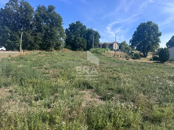 Terrain 3706 m²