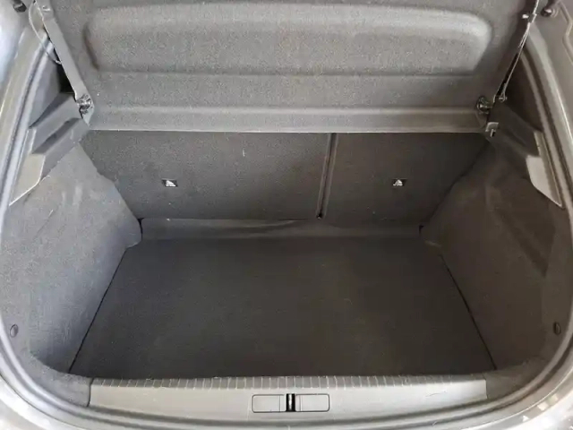 Peugeot 208 puretech 100 s&amp;s bvm6 — photo 9