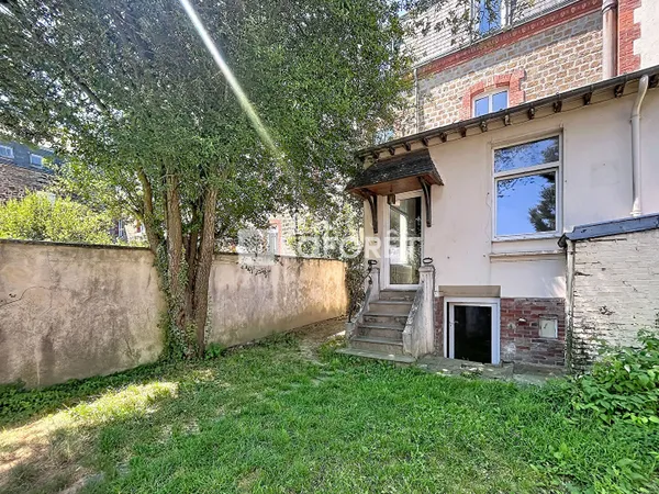 Maison 8 pièces 140 m²