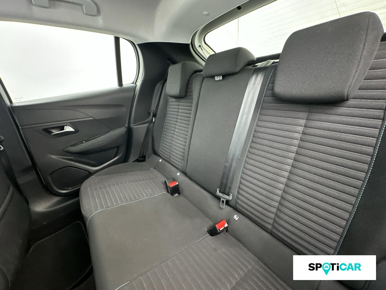 Peugeot 208 1.2 puretech 100ch s&s style 118g — photo 10