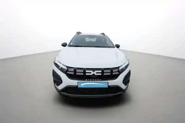 Dacia Sandero eco-g 100 — photo 2